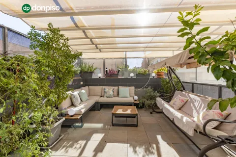 ESPACIO, CONFORT Y CALIDAD: MAGNÍFICA VIVIENDA UNIFAMILIAR ADOSADA