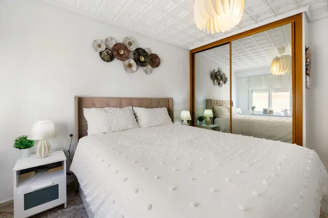 Elegante apartamento reformado de 3 dormitorios a 150 m de la playa del Cura, Torrevieja — 21