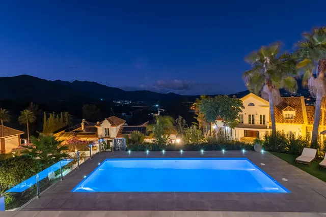 Chalet 4 habitaciones 470m² en venta - Riviera del sol — 41