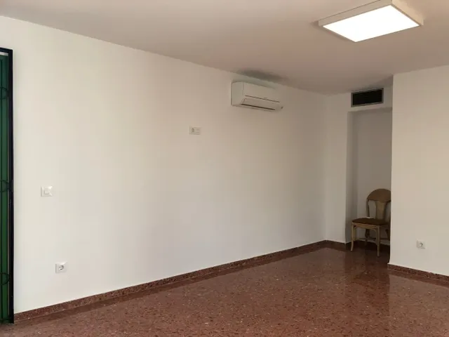 Local comercial situado en las marinas, sobre el Km 4 — 19