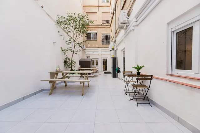 BONITO ESTUDIO GASTOS INCLUIDOS — 15