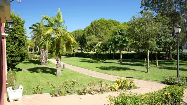 Vive la tranquilidad del golf a pocos kilómetros de las playas de Isla Canela — 17