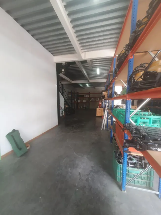 Se vende nave industrial en P.I La Palmera — 7