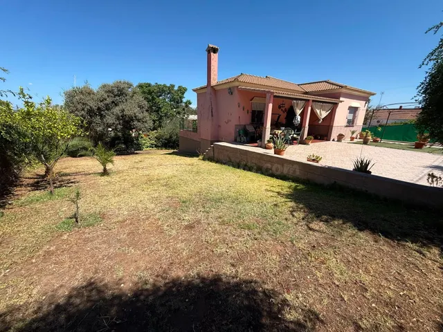 MAGNIFICO CHALET DE 610 m2  EN CASTILBLANCO DE LOS ARROYOS — 3