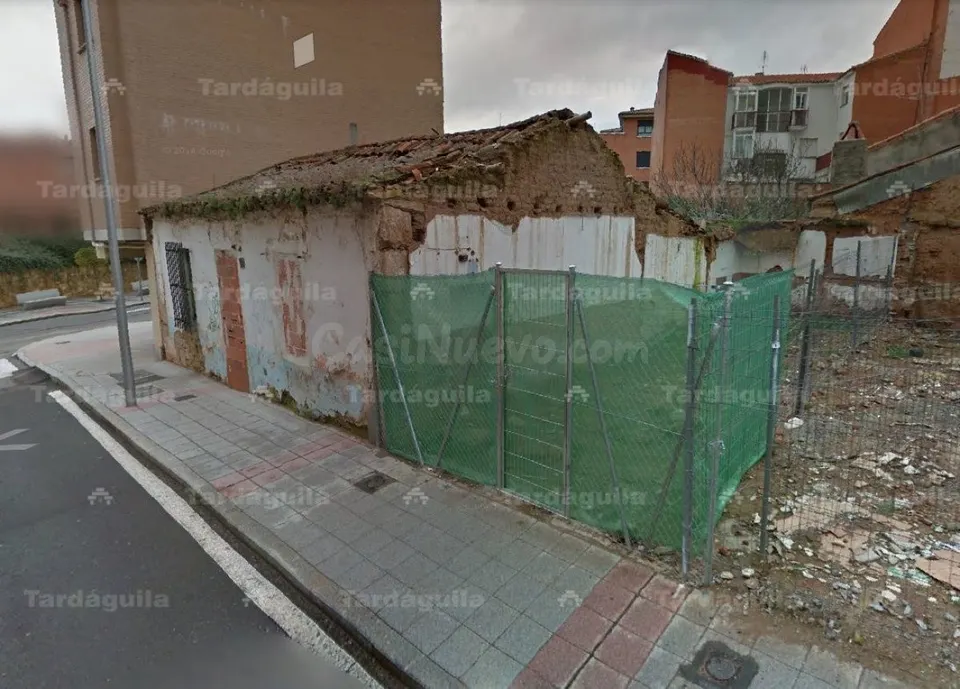 SOLAR  EN VENTA JUNTO AVDA. SALAMANCA