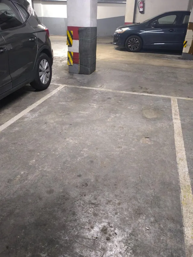 Plaza de garaje en c/ Dulzaina en Adurza. - foto 4