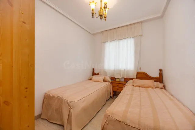 Apartamento de 2 dormitorios y piscina comunitaria en Playa del Cura — 5