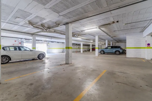PLAZAS DE PARKING AMPLIAS EN PALAU SAVERDERA - foto 5