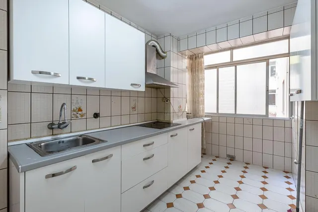 Piso de 3 dormitorios con terraza en plena zona Fontiveros — 8