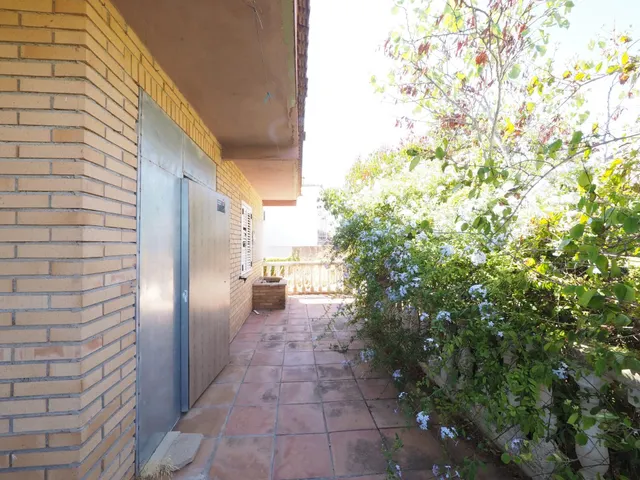 Se vende casa en Mediona, urbanización sant elies — 29