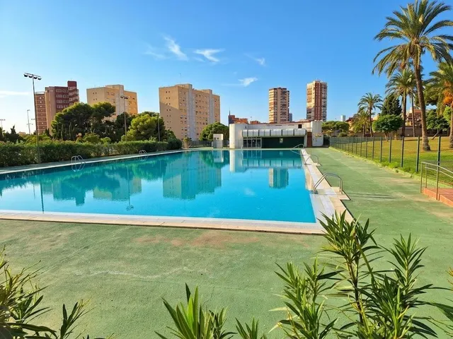 ️ estudio en 14.ª planta con vistas al skyline de Benidorm y al mar, a unos 800 mts. a la playa — 21