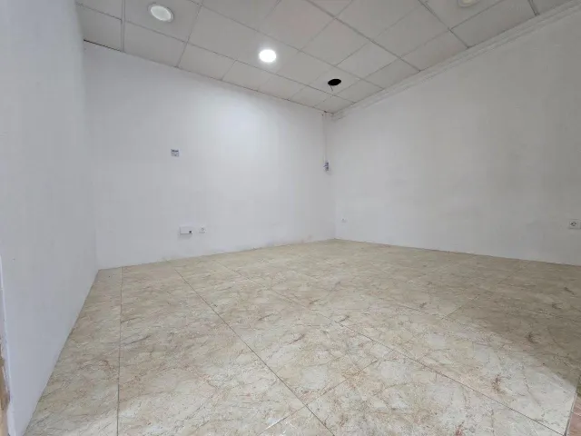 Local comercial en alquiler | santa maría de gracia | 550 €/mes — 7