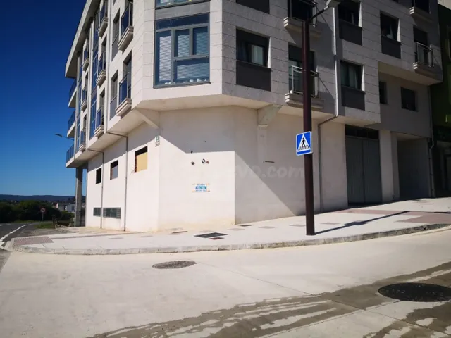 Bajo comercial en Esquina Villa Corcubión con Villa de Negre - foto 2