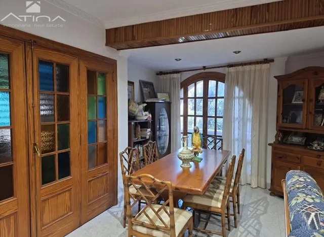 Elegante chalet estilo mediterraneo situado a tan solo 800 metros de la playa de Gandía — 17