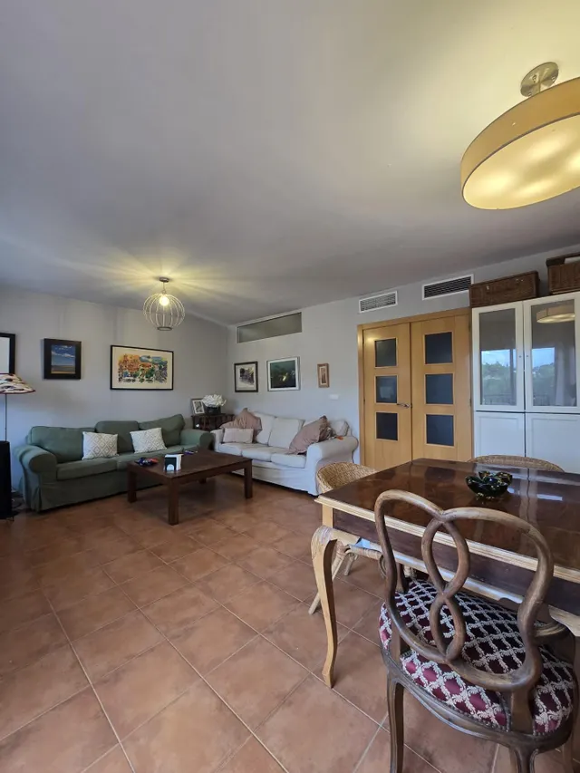 DUPLEX ADOSADO EN ALTORREAL — 12
