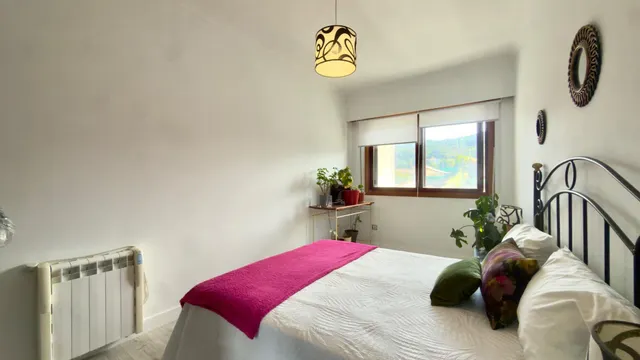 Piso en Venta - ¡Oportunidad en Allariz! 3 habitaciones baño aseo y amueblado — 28
