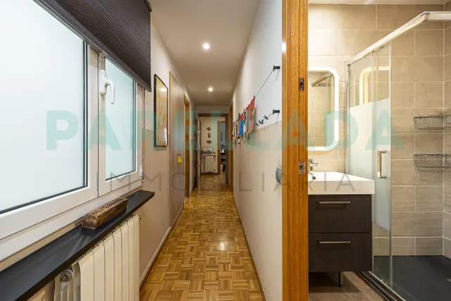 Ático exclusivo con dos terrazas y vistas al mar en el centro de Badalona — 20