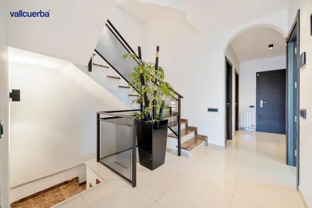 CASA ESQUINERA EN RESIDENCIAL AIGÜESVERDS DE REUS — 26