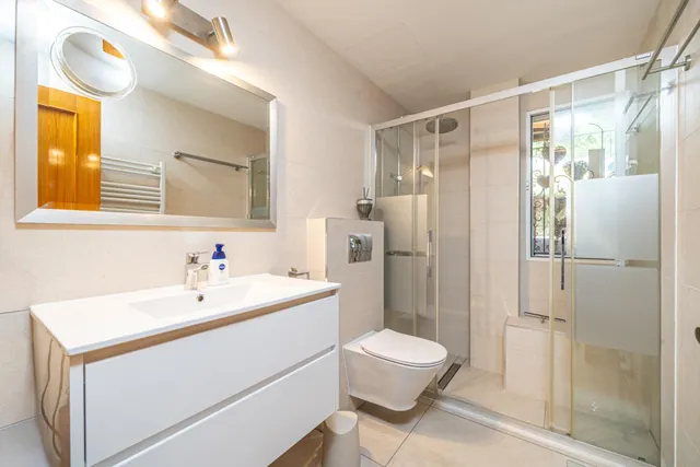 Planta baja totalmente reformada con jardín privado, sauna, piscina comunitaria y parking en Sa Coma — 23