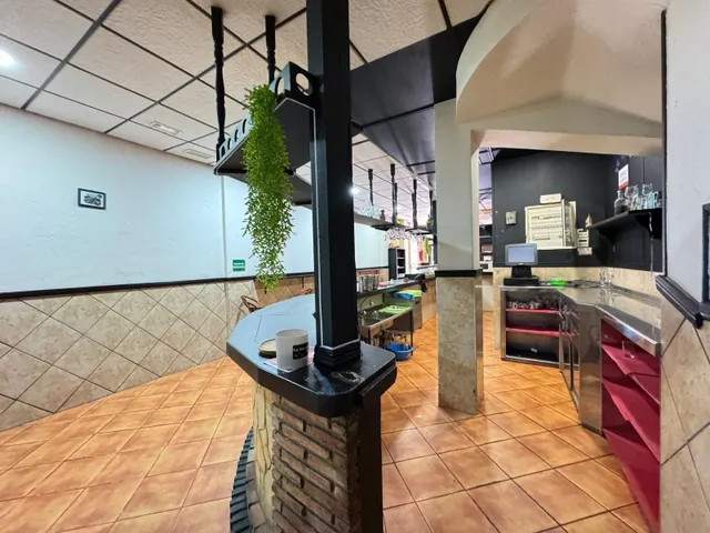 Local comercial 159m² en venta - Estacion de autobuses — 20