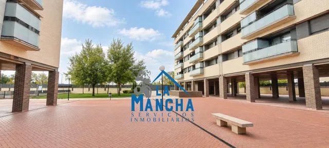 *950€ al mes* inmobiliaria la mancha alquila piso facultad de medicina de Albacete — 7