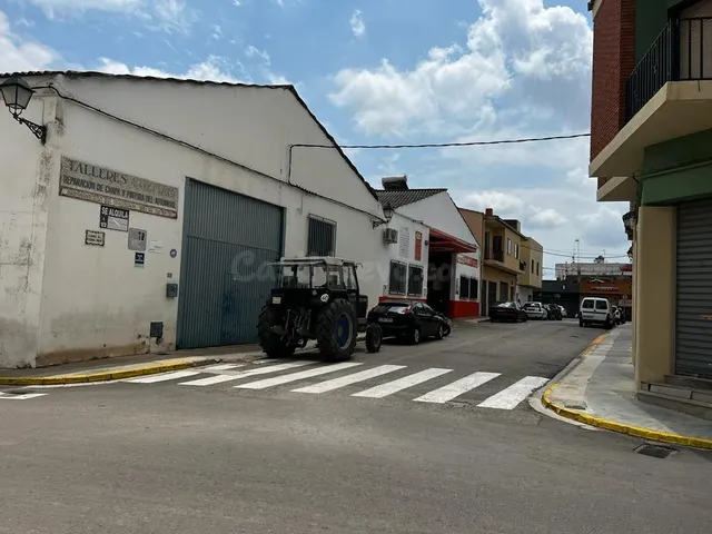 Nave industrial 610m² en venta - Llombai - foto 3