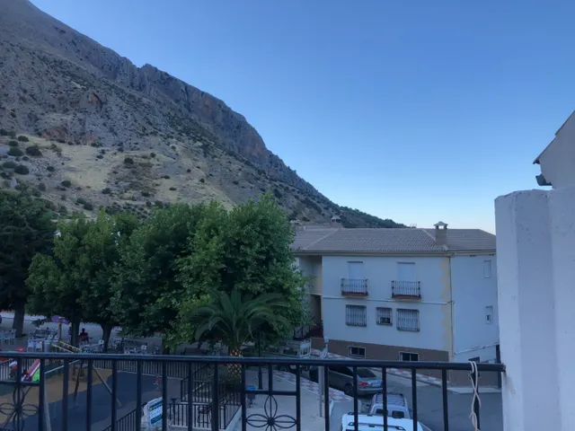 Bonita casa en el parque de abanchez de magina — 2