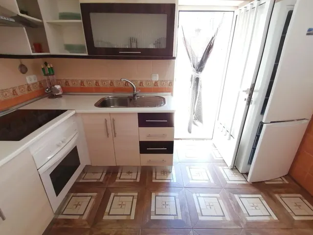 Casa en Alquiler con Patio y 3 Dormitorios — 19
