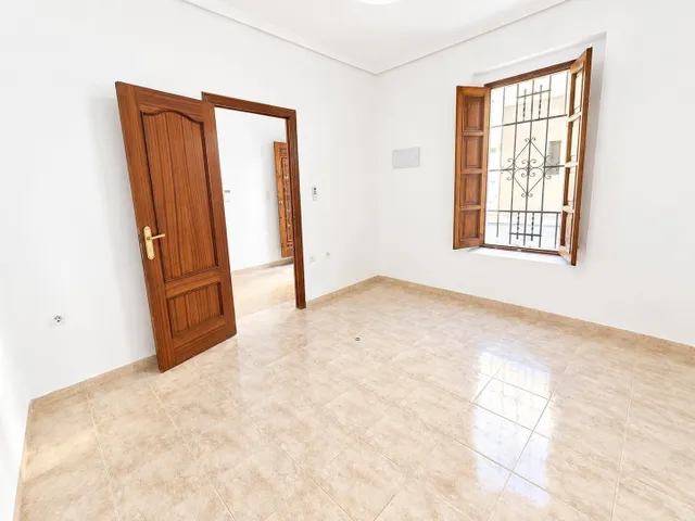 CASA DE PUEBLO CON ENCANTO, REFORMADA Y CON POSIBILIDAD DE CREAR UNA SEGUNDA VIVIENDA – GILET — 14