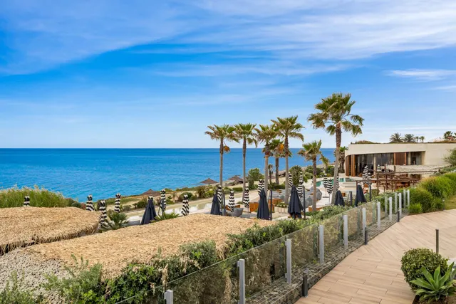 APARTAMENTO DE LUJO EN PRIMERA LÍNEA DE PLAYA — 14