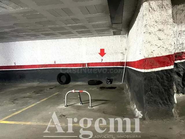 Plaza de garaje en el centro de - Palau-solità i Plegamans
