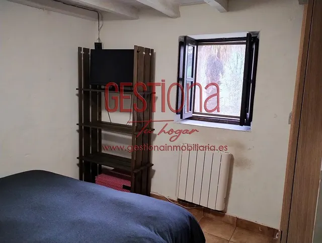 CASA DE PIEDRA CON AMPLIA PARCELA. ESCOBEDO DE VILLAFUFRE. — 20