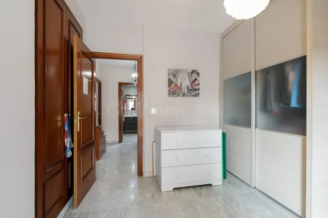 Adosado “Dos en Uno” con apartamento independiente. — 18