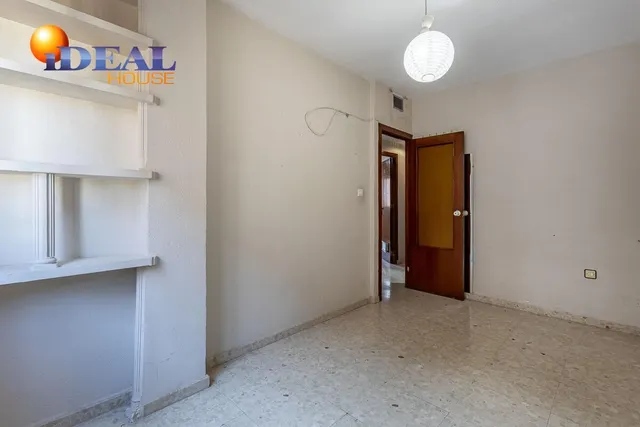 Espacio, luz y comodidad en una vivienda con grandes posibilidades en zona Alcampo — 18