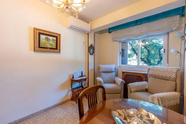 Amplia vivienda de 4 dormitorios con plaza de garaje opcional en Granada — 11