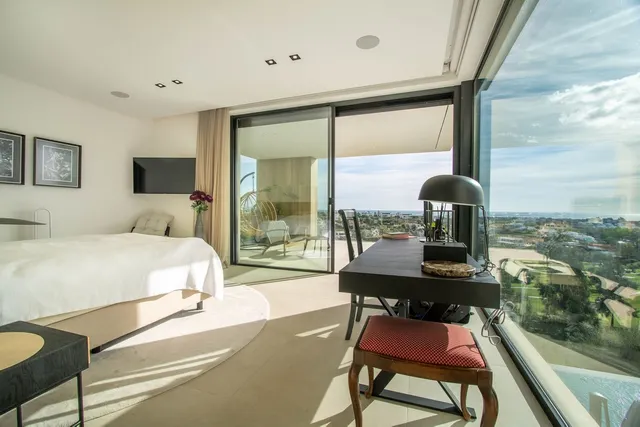 Chalet 5 habitaciones 616m² en venta - Costa del Sol — 45
