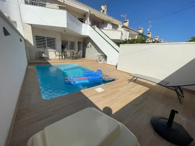 Bonito Bungalow Planta Baja con Piscina Privada — 16