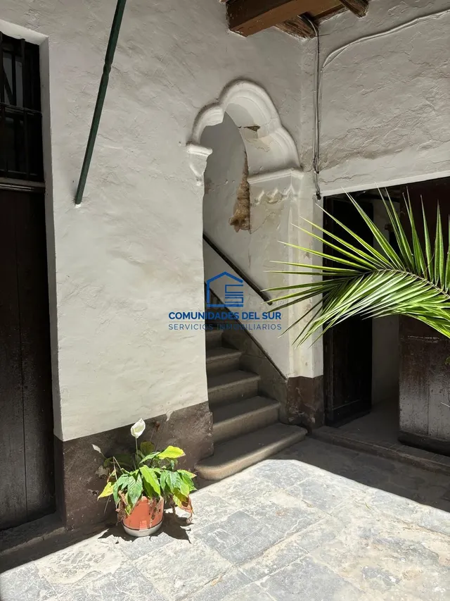 ¡Oportunidad de inversión! Casa a reformar en el centro hist