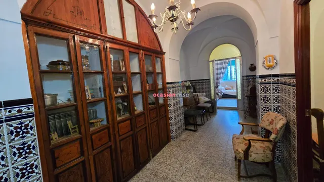 CASA CON TEJADO NUEVO EN VENTA — 16