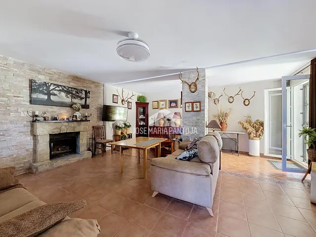 FINCA DE RECREO Y CHALET — 34