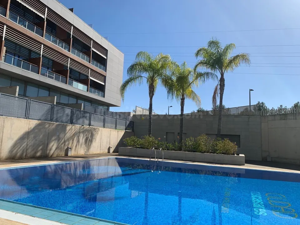 En venta Loft con terraza y piscina en Valencia