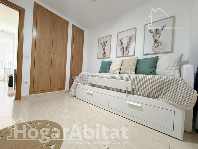¡PRECIOSO CHALET! AMPLIO Y REFORMADO CON PISCINA PRIVADA, GARAJE Y PARCELA — 26