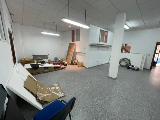 LOCAL CON POSIBILIDAD DE HACER VIVIENDA EN MALPARTIDA DE CÁC - foto 4
