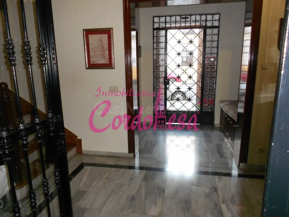 MAGNIFICA CASA INDEPENDIENTE EN SANTA MARINA!!!