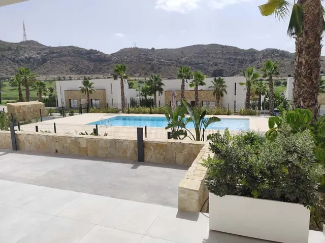 Encantador dúplex en Monforte del Cid. Tu hogar soñado. — 4