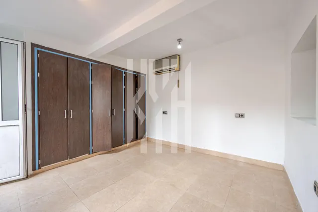 Piso con terraza privada y garaje en taialà — 36