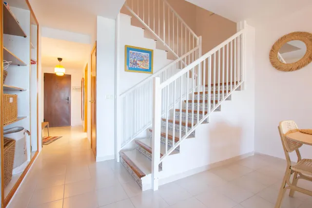 Maravilloso duplex con vistas al mar, parking y piscina comunitaria. — 11