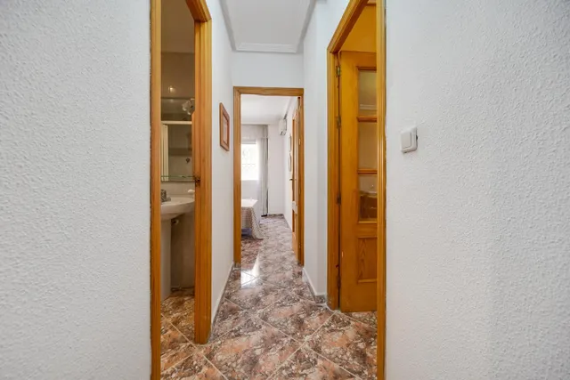 Apartamento de 2 dormitorios en Torrevieja, a 200m de la Playa de Los Locos — 15