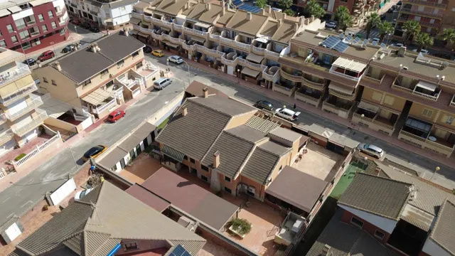OPORTUNIDAD PATRIMONIAL ÚNICA EN PRIMERA LÍNEA DE GUARDAMAR DEL SEGURA — 28