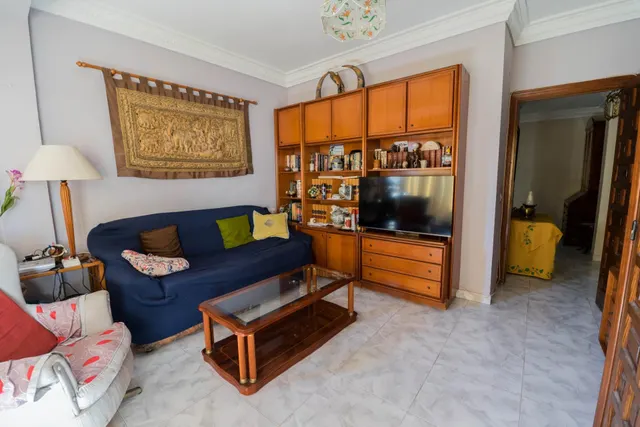 ¡Oportunidad única en el centro de Fuengirola! Piso en esquina con posibilidad de dividir en dos — 11